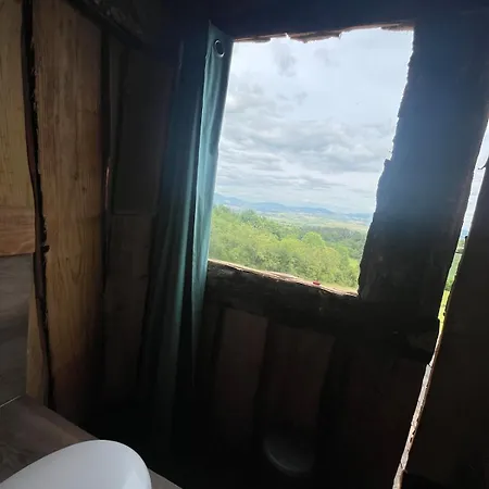 Atypique Chalet Ludesse